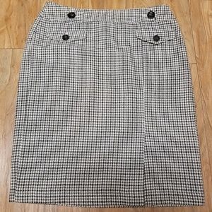Ann Taylor Fall Houndstooth Pencil Skirt, Size 4P
